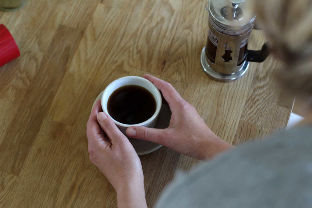 french_press_kaffee_trinken